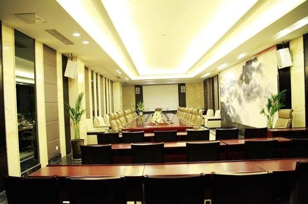 Minjiang Wanhao Hotel دوجيانجيان المظهر الخارجي الصورة